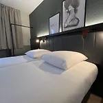 호텔 Tulip 3*