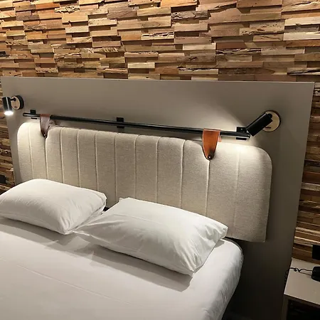 Tulip Hotel 3*